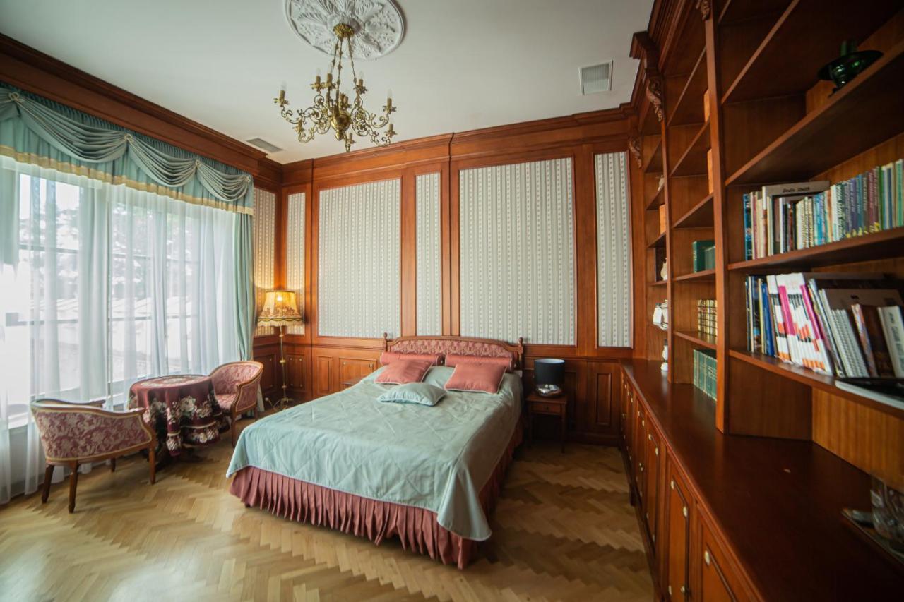 Zamek Dubiecko Hotel Eksteriør billede